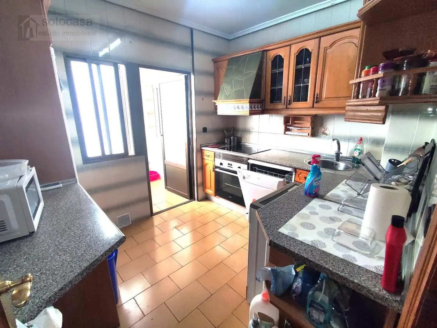 Cocina de Piso en venta en Valladolid con Calefacción, Terraza y Amueblado