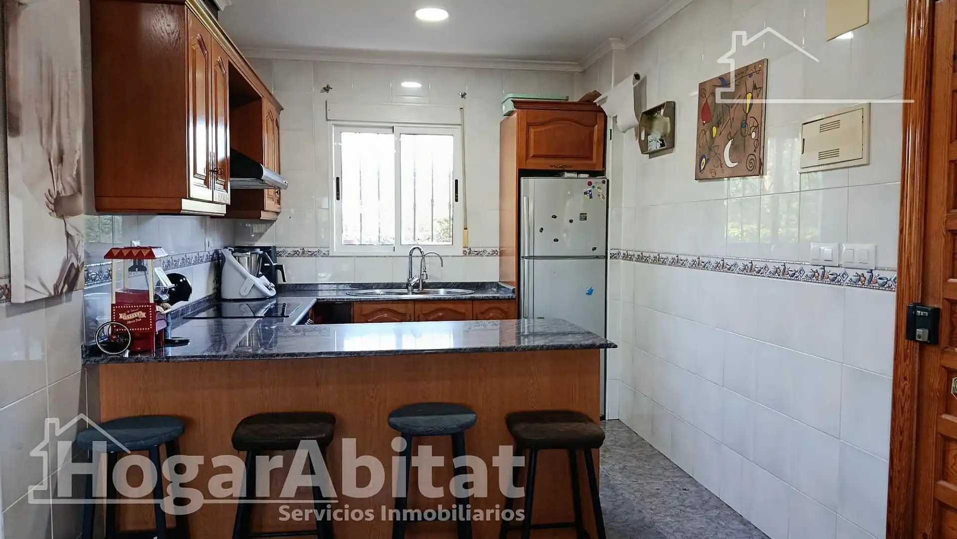 Cocina de Casa o chalet en venta en Oliva con Aire acondicionado, Jardín privado y Terraza