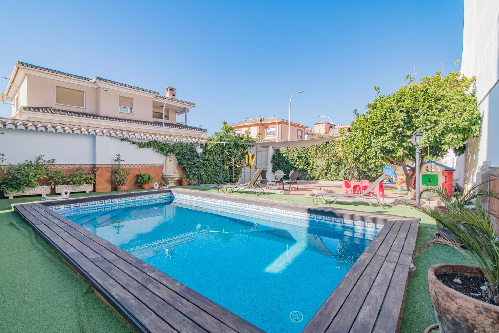Swimming pool of House or chalet for sale in Maracena  with Air Conditioner, Heating and Terrace