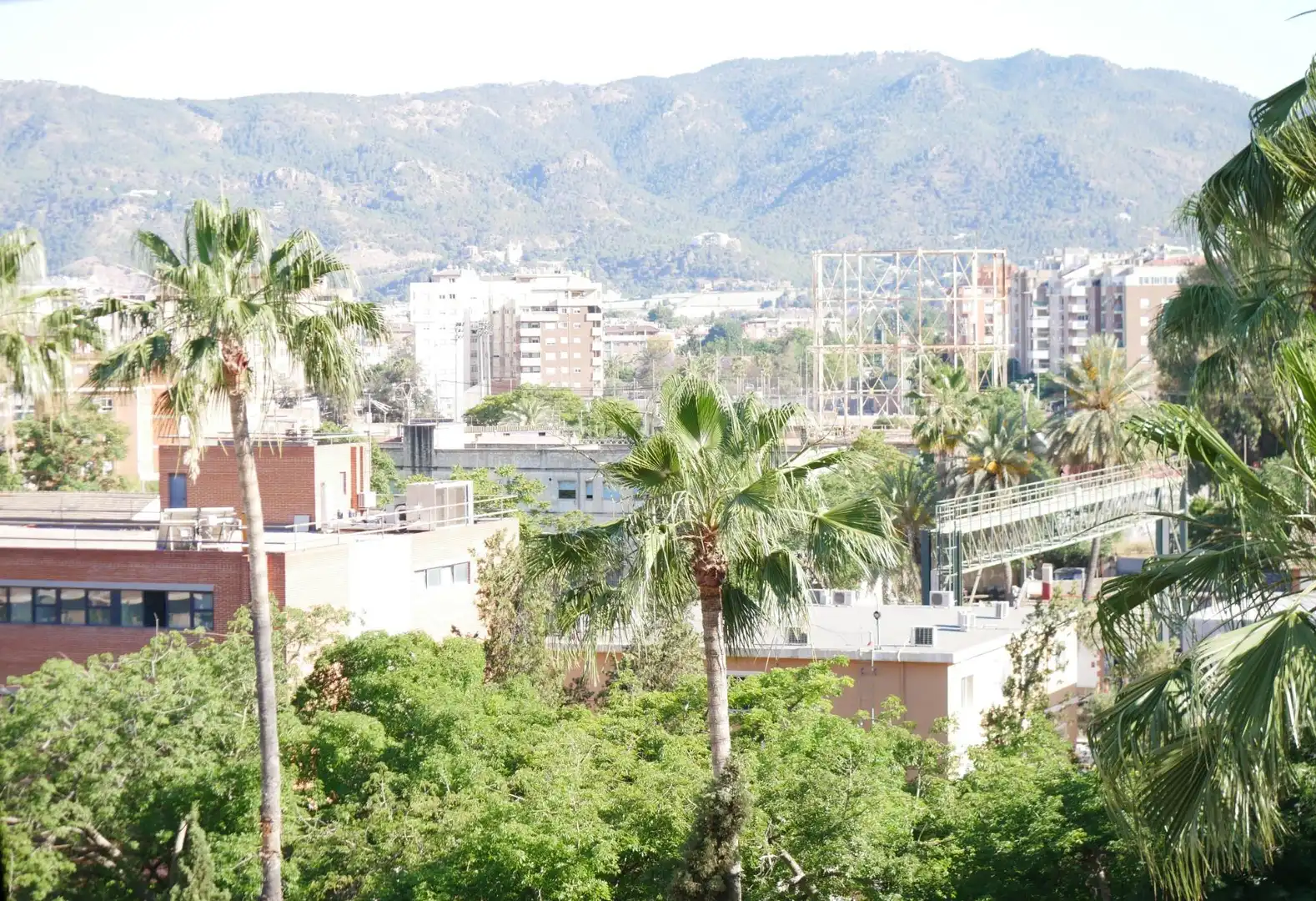 Piso con terraza en venta en Sur