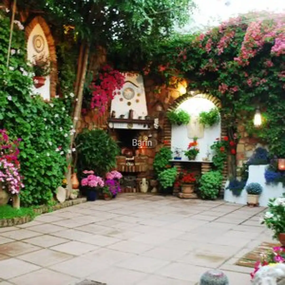 Jardí de Casa o xalet en venda en Córdoba