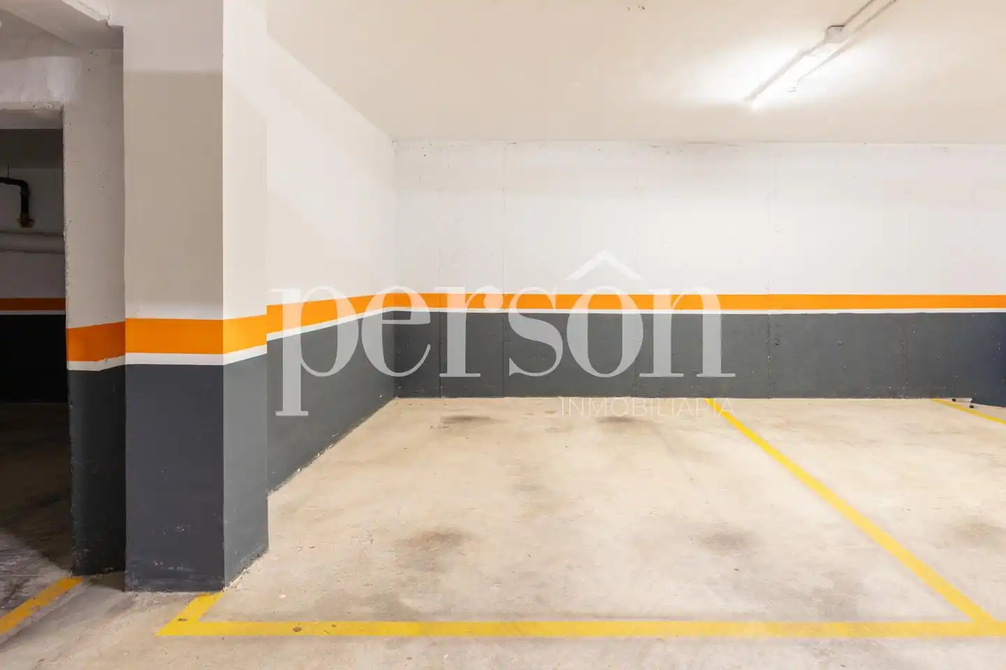Parking de Ático en venta en Torrent con Aire acondicionado, Terraza y Trastero