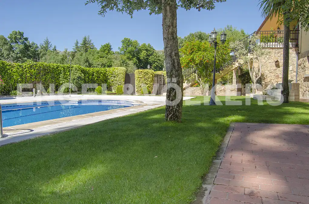 Garden of Houses for sale in El Escorial  with Heating, Private garden and Terrace
