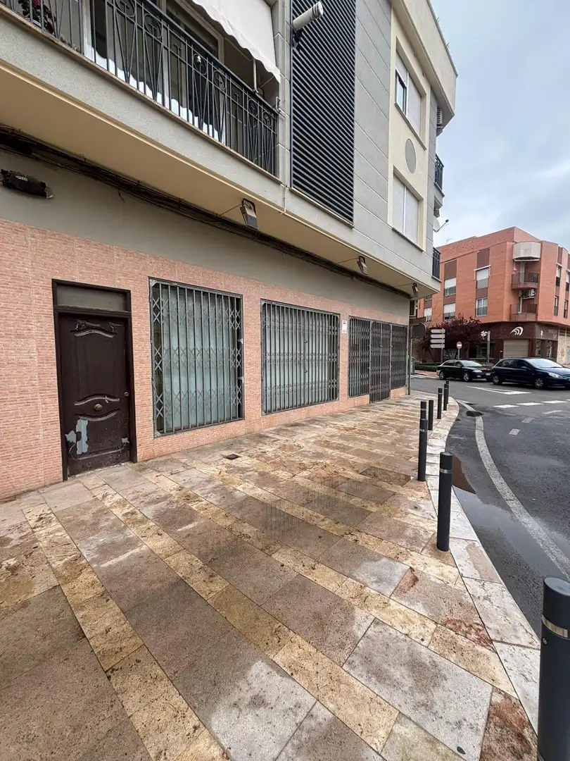 Local comercial de lloguer a Valdepeñas, imagen 2