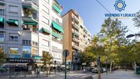 Vista exterior de Pis en venda en  Granada Capital amb Aire condicionat i Balcó