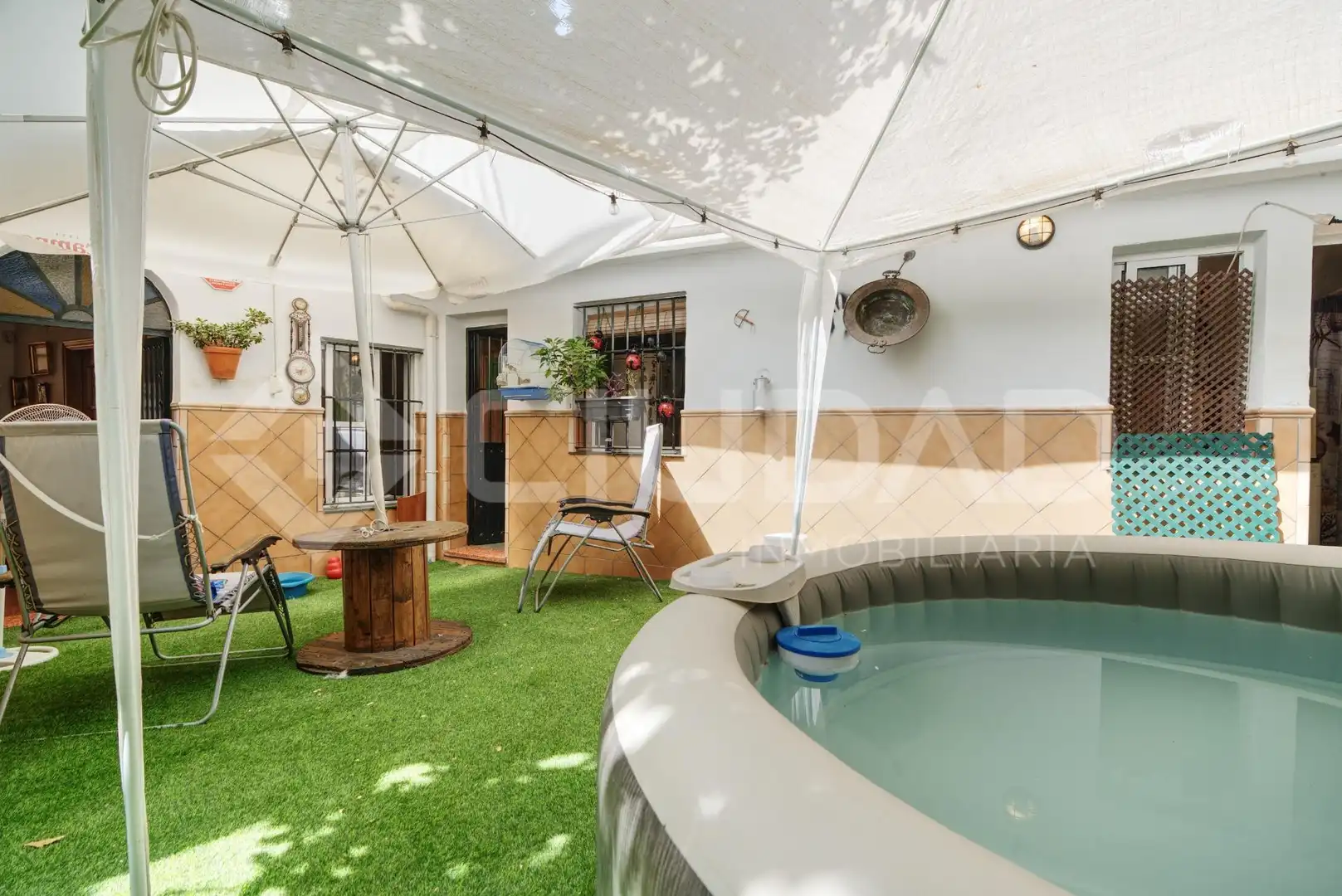 Terraza de Casa adosada en venta en San Juan de Aznalfarache con Aire acondicionado, Terraza y Trastero