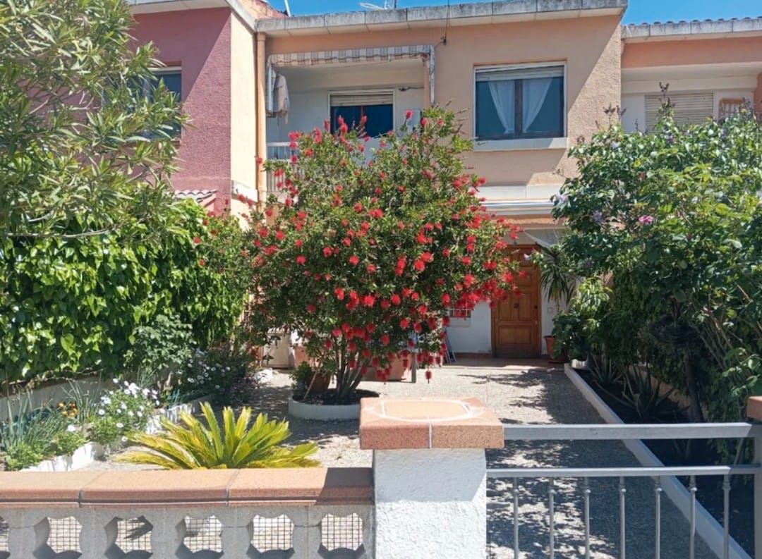 Garden of Single-family semi-detached for sale in Riells i Viabrea  with Air Conditioner, Heating and Private garden