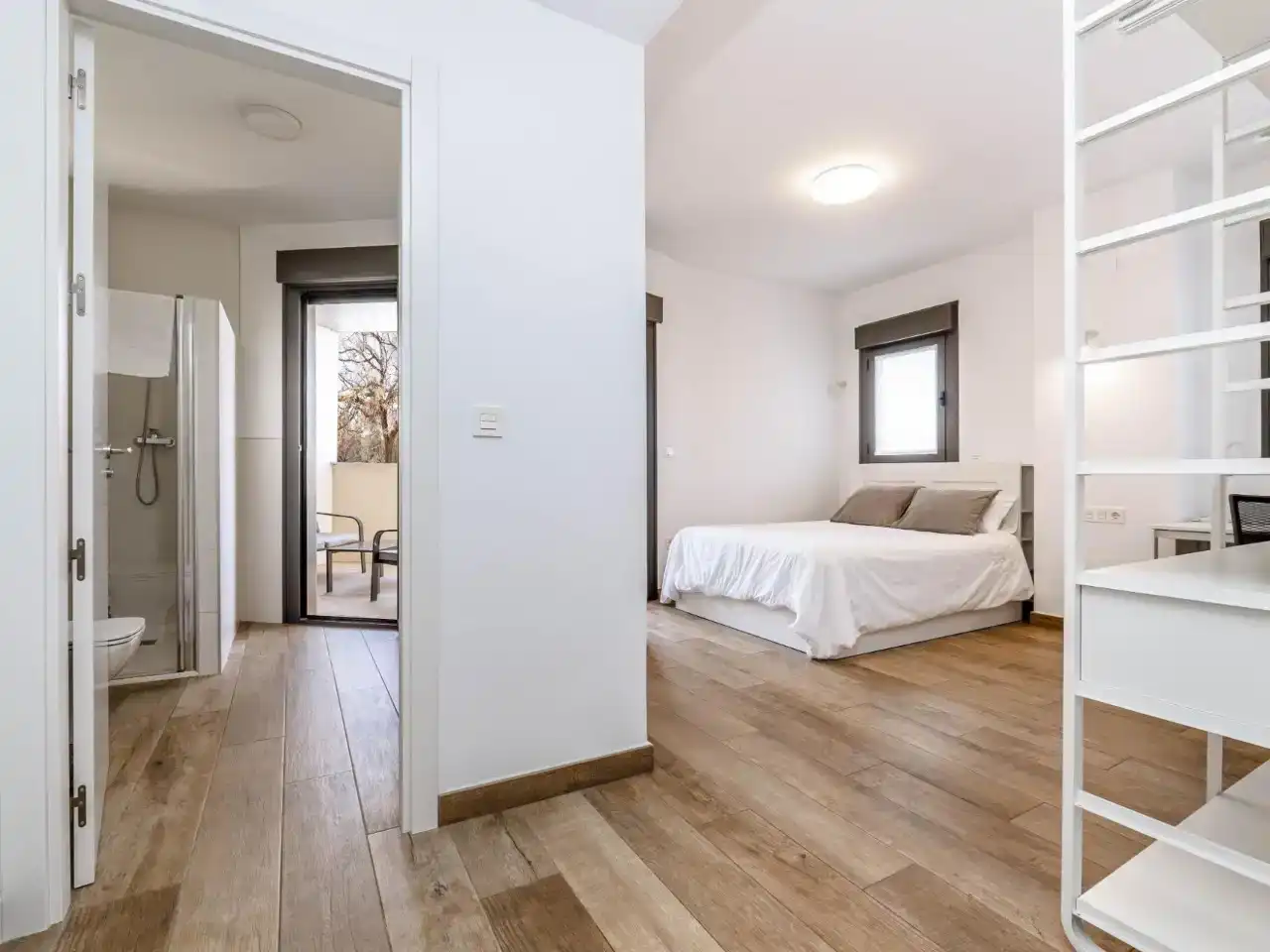 Bedroom of Flat for rent in Granada  with Air Conditioner, Swimming Pool and Furnished