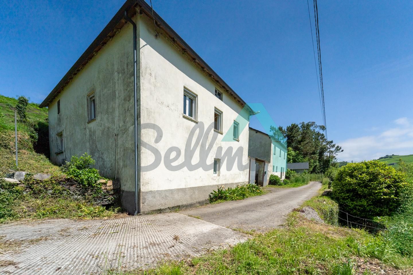 Exterior view of House or chalet for sale in Navia  with Private garden, Parquet flooring and Storage room