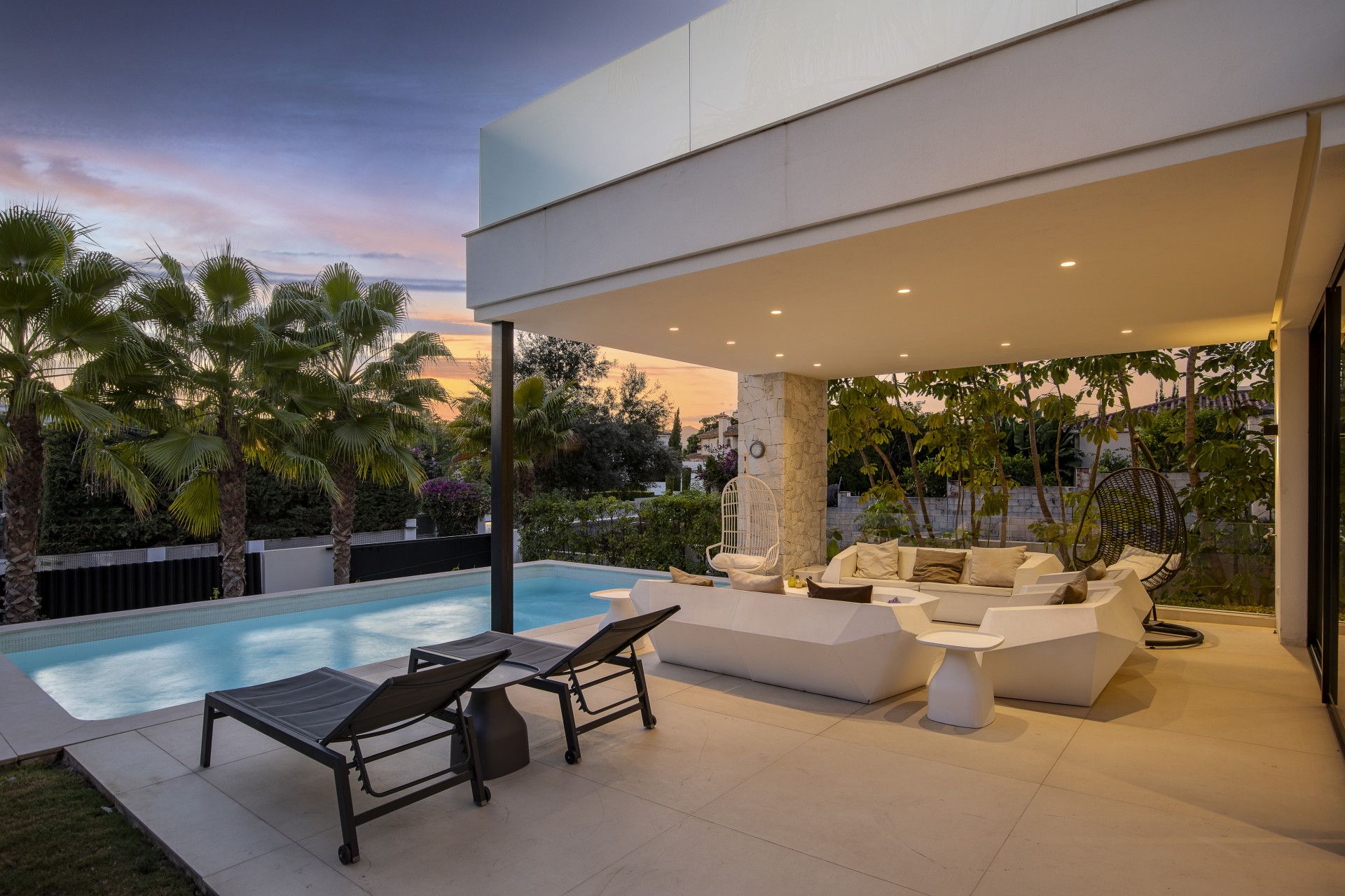 Terrassa de Casa o xalet en venda en Marbella amb Aire condicionat, Jardí privat i Terrassa