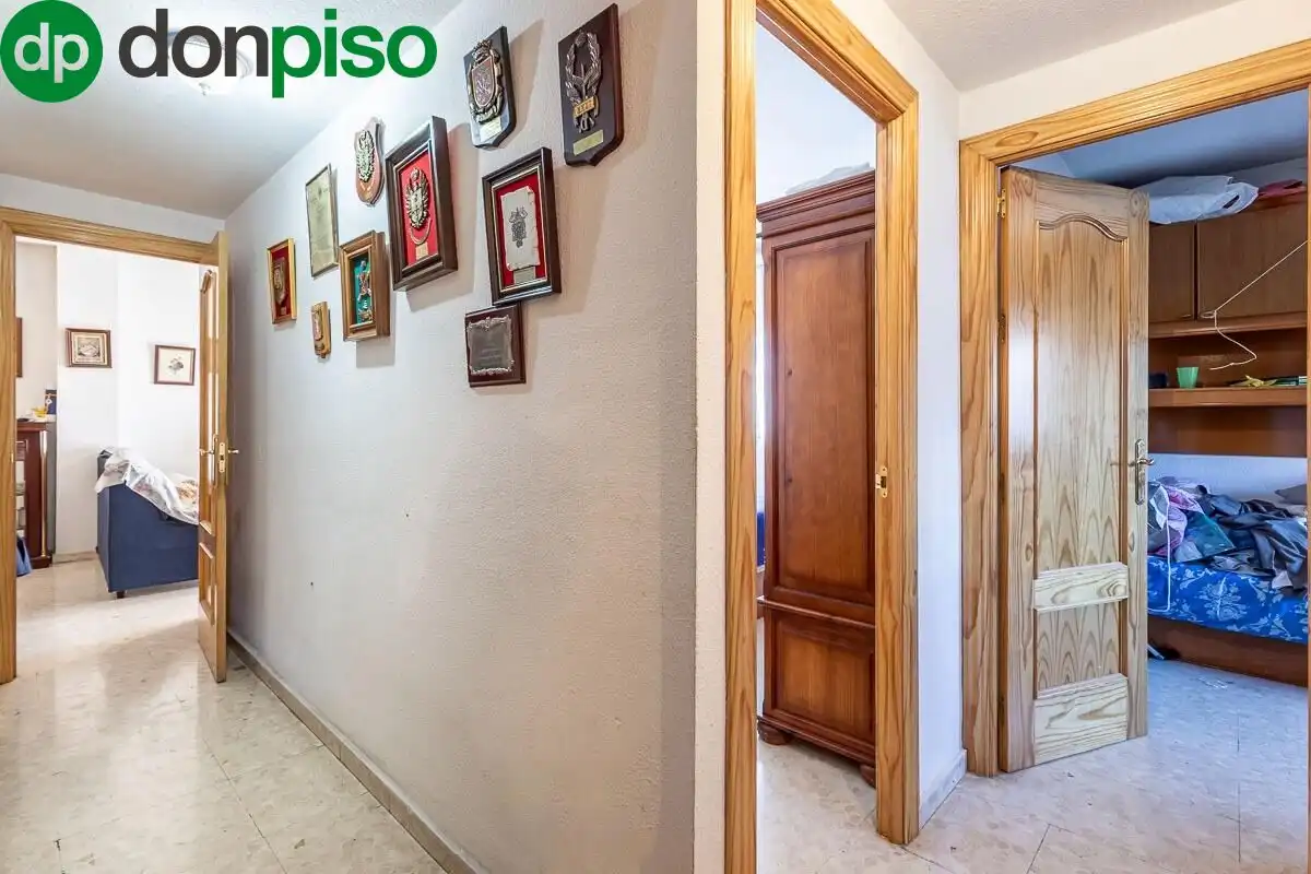 Flat for sale in Granada  with Heating and Balcony