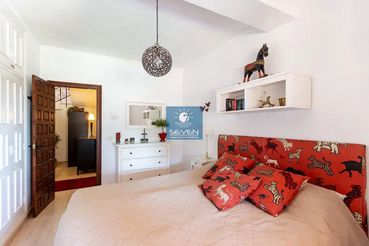 Bedroom of Houses for rent in Almuñécar  with Air Conditioner, Heating and Private garden