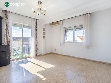 Wohnung mit Balkon zum Verkauf in Calle JUMILLA 1
