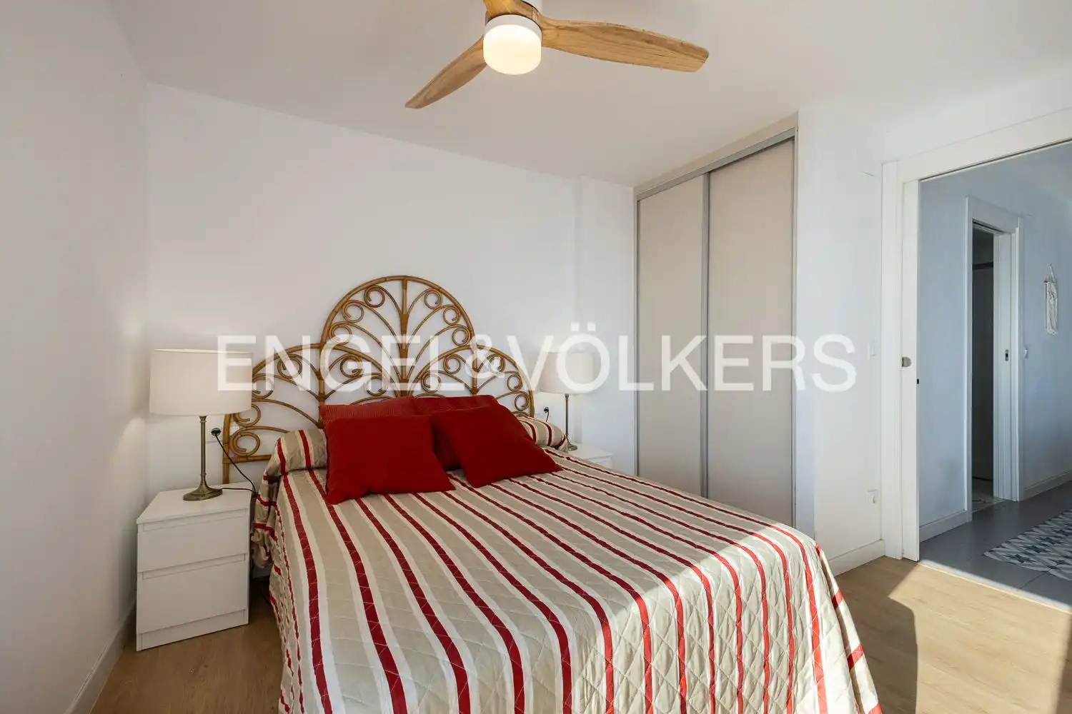 Penthouse with terrace for sale in Playa de Gandia, imagen 13