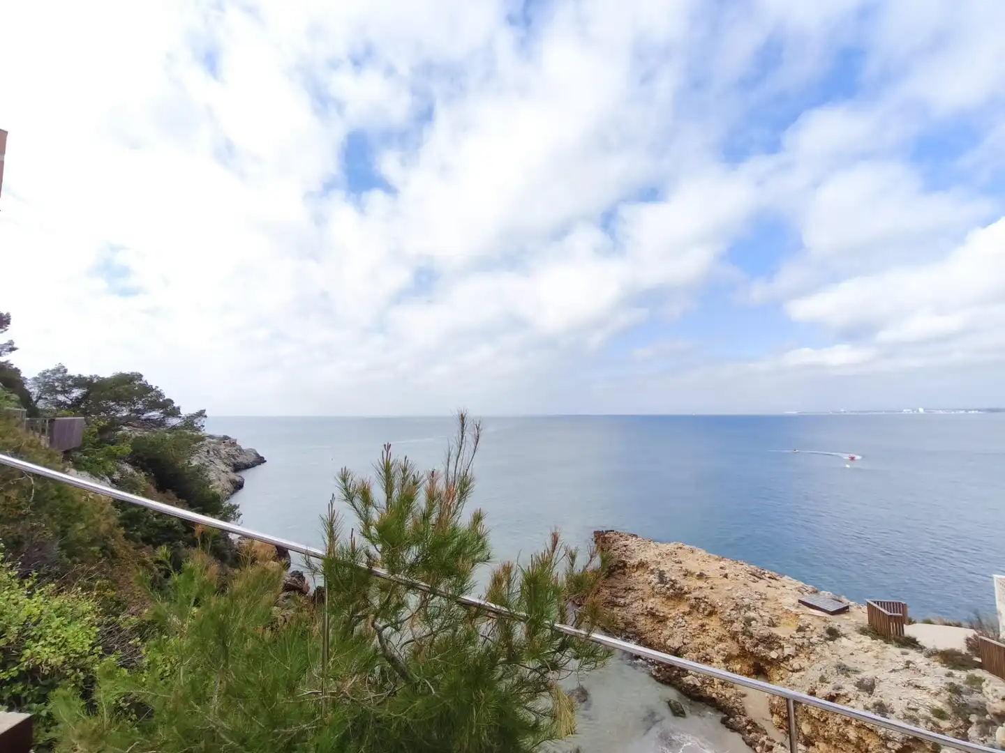 Piso con terraza en venta en Carrer de la Cala de la Font 14