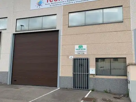 Vista exterior de Local de alquiler en Gijón 