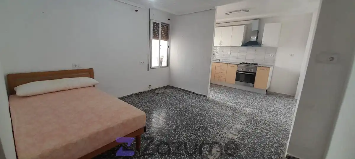 Study for rent in Carrer Sogorb, Centro Puerto