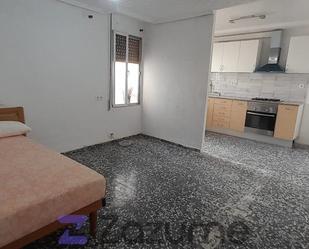 Study to rent in Sagunto / Sagunt  with Oven, Washing machine and Balcony
