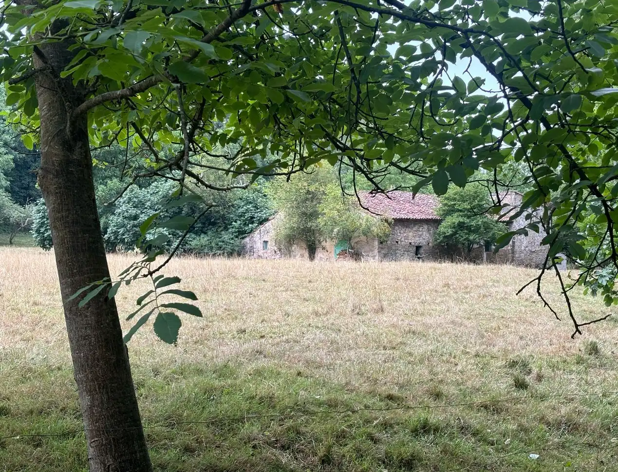 Finca rústica en venda en Gijón  amb Jardí privat