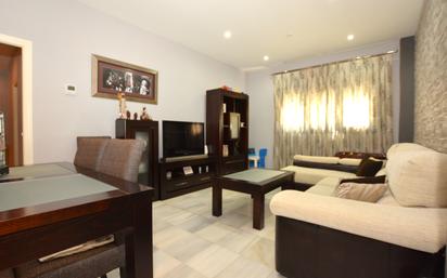 Living room of Flat for sale in La Algaba  with Air Conditioner