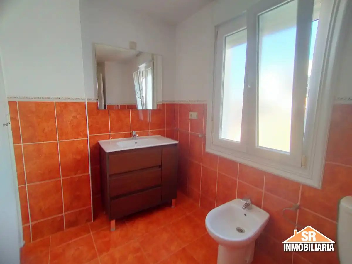 Bathroom of Flat for rent in A Coruña Capital   with Furnished, Oven and Washing machine