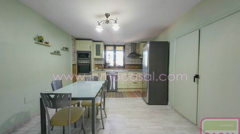 Foto 4 de Piso en venta en Santullano, Santa Marina - Polígono, Mieres (Asturias)