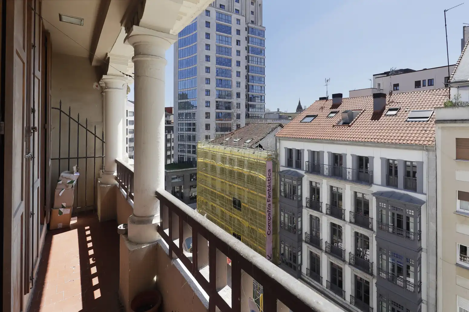 Terrassa de Pis en venda en Oviedo  amb Calefacció i Terrassa