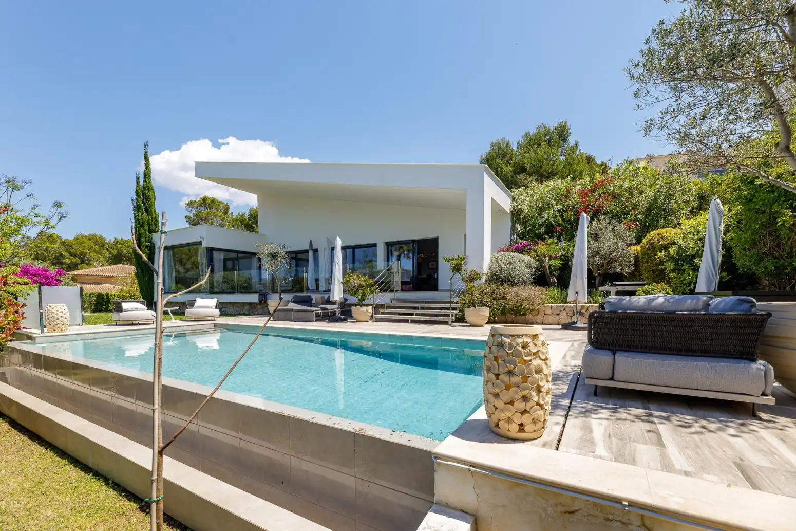 Piscina de Casa o xalet en venda en Calvià amb Aire condicionat, Calefacció i Parquet