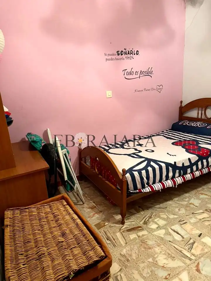 Dormitori de Casa o xalet en venda en Cervera de los Montes amb Aire condicionat, Jardí privat i Terrassa