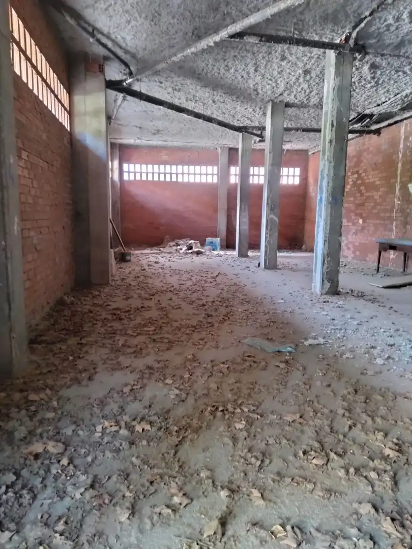 Geschaftsraum zur Miete in Zaragoza