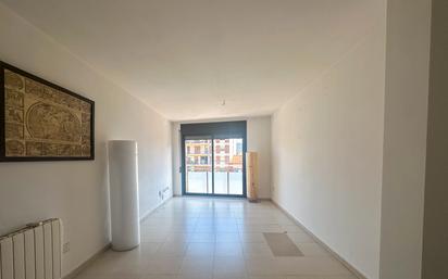 Flat for sale in Olot  with Air Conditioner, Heating and Oven