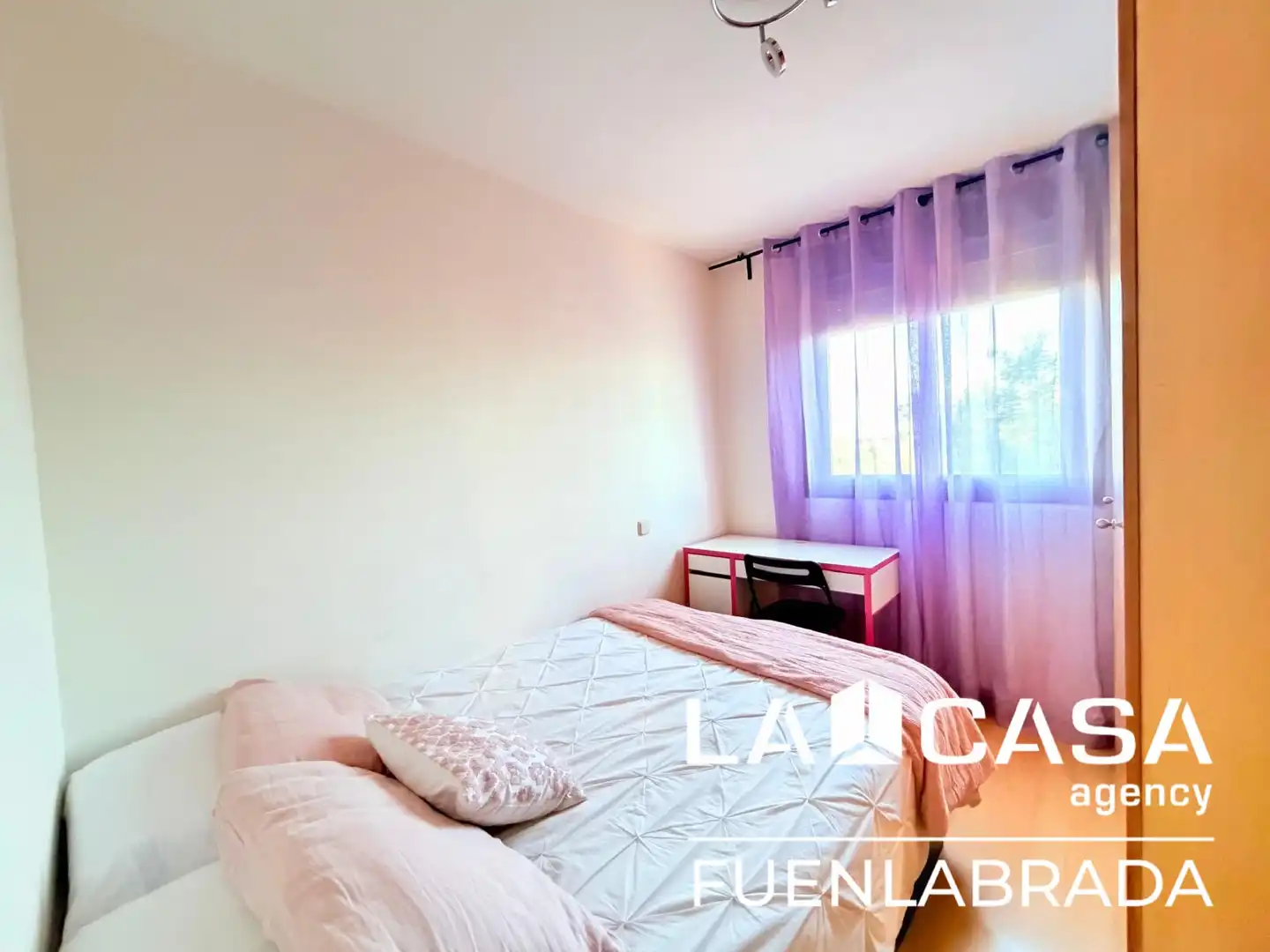 Habitación de Piso en venta en Fuenlabrada con Aire acondicionado, Trastero y Piscina