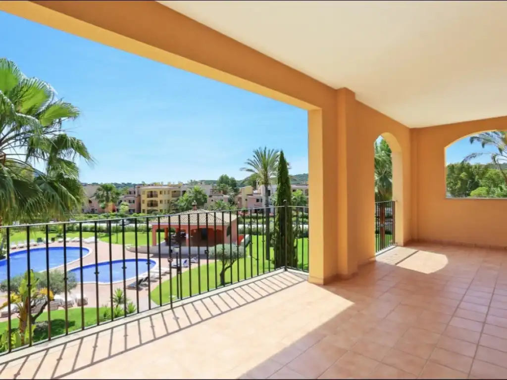 Terrassa de Apartament de lloguer en Calvià amb Aire condicionat, Jardí privat i Terrassa