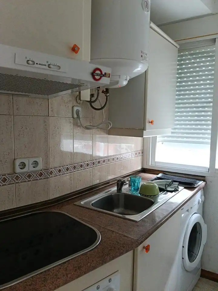 Cocina de Estudio en venta en Madrid con Aire acondicionado