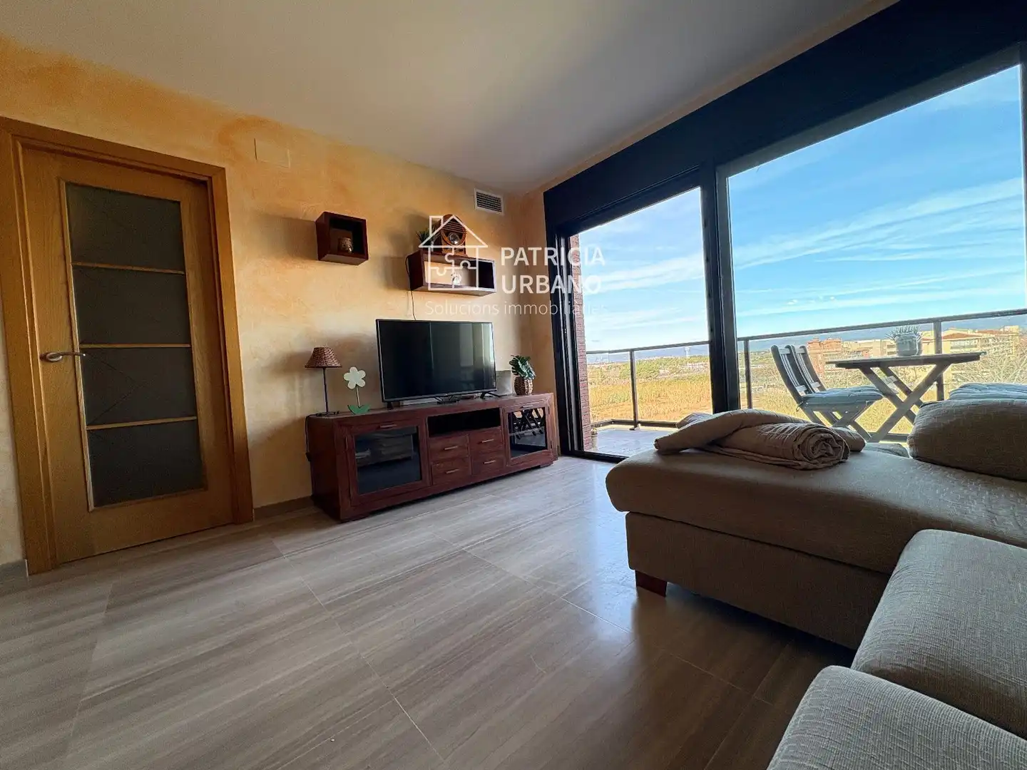 Sala de estar de Apartamento de alquiler en Cambrils con Aire acondicionado, Calefacción y Parquet