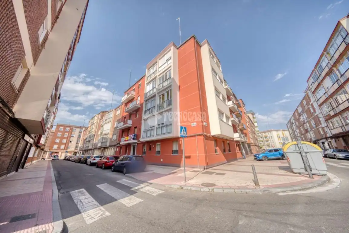 Exterior view of Flat for sale in Valladolid  with Terrace