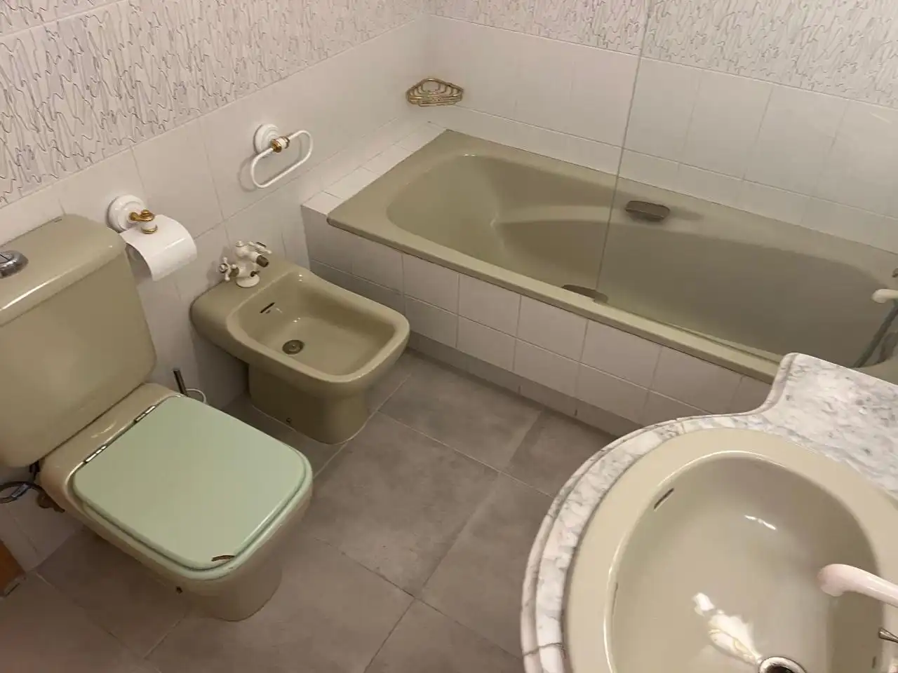 Baño de Piso en venta en Alicante / Alacant con Aire acondicionado