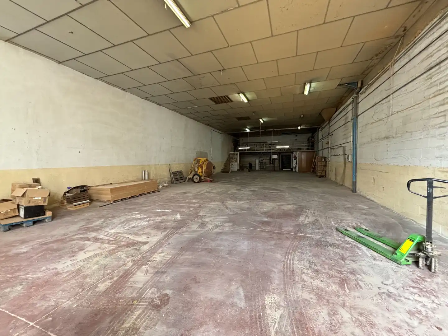 Nau industrial en venda a Andújar