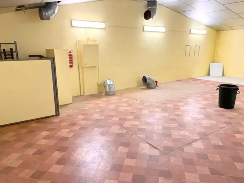 Fabrikhallen zum Verkauf in Zona Calvario