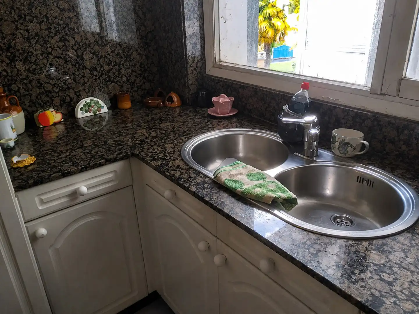 Cocina de Piso en venta en Cabanas con Terraza y Amueblado