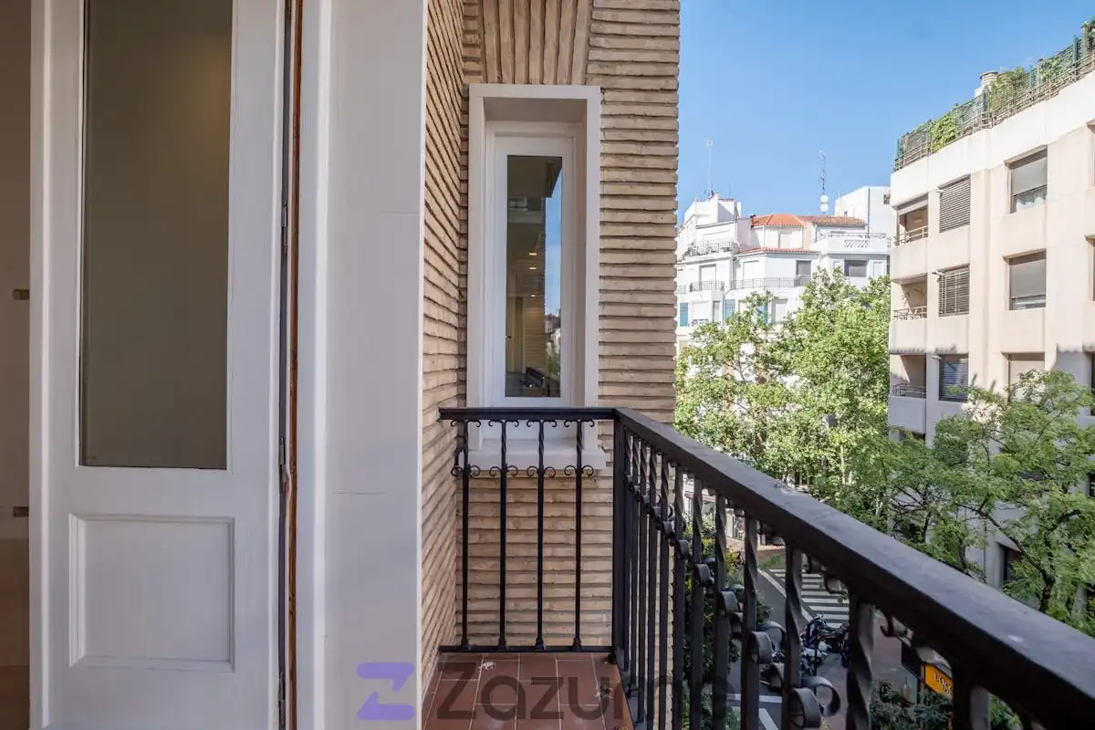 Terraza de Piso de alquiler en Zaragoza con Aire acondicionado, Calefacción y Horno
