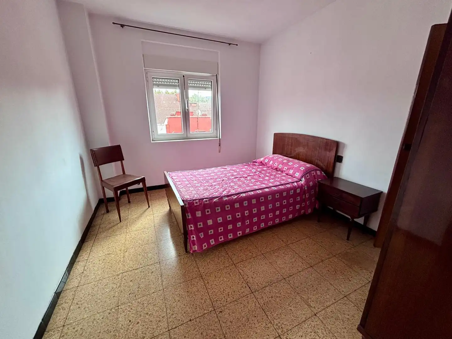 Habitación de Piso en venta en Gijón  con Amueblado y Horno