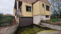 Exterior view of House or chalet for sale in Tomiño  with Private garden, Parquet flooring and Swimming Pool