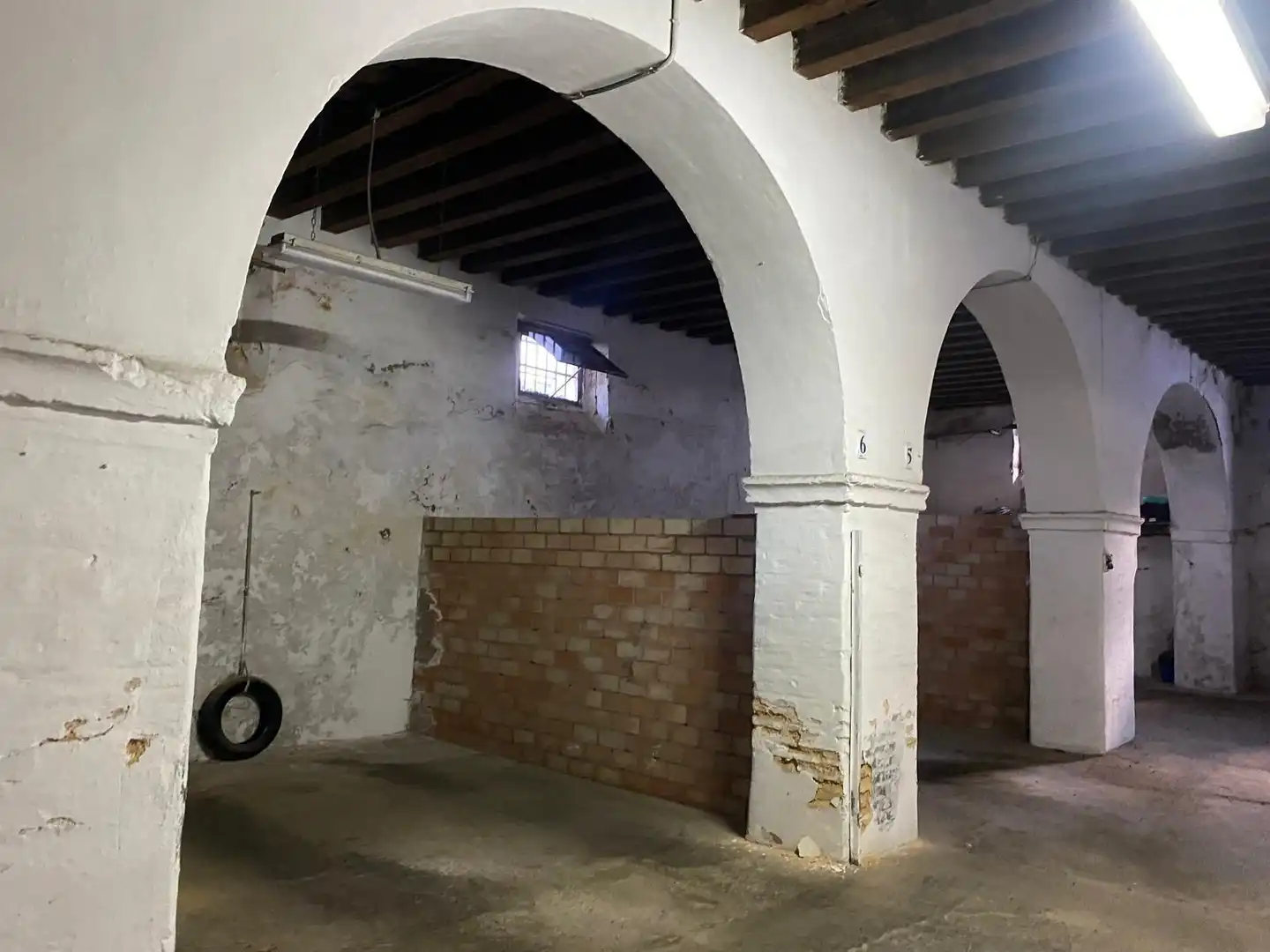 Local comercial en venta en Ayuntamiento - Barrio Alto, imagen 2