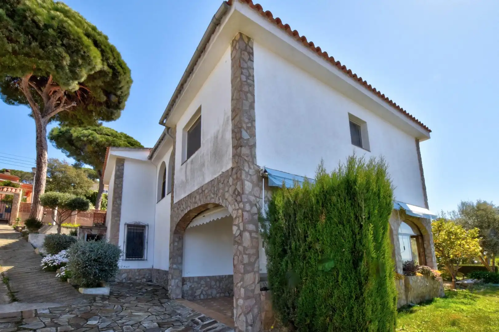 Vista exterior de Casa o xalet en venda en Tordera amb Calefacció, Jardí privat i Terrassa