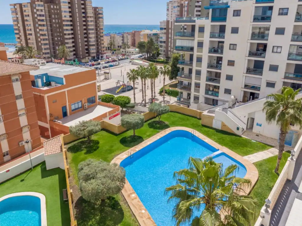 Swimming pool of Ground floor for sale in El Campello  with Air Conditioner, Terrace and Swimming Pool