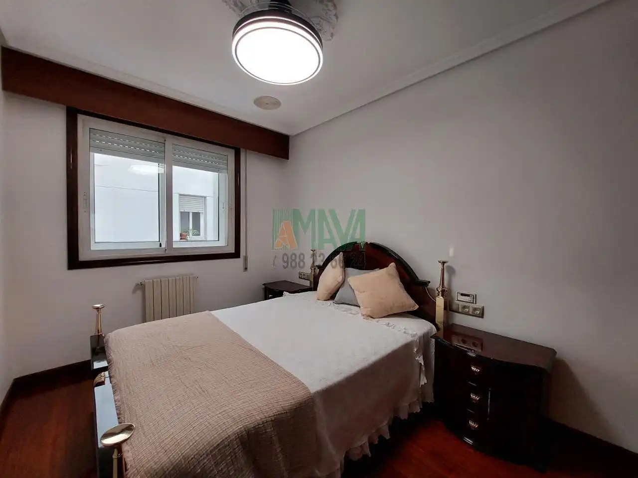 Schlafzimmer von Wohnung zur Miete in Ourense Capital  mit Heizung, Parkett und Möbliert