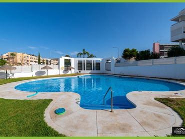 Pis amb piscina en venda a Calle Calle Gregal