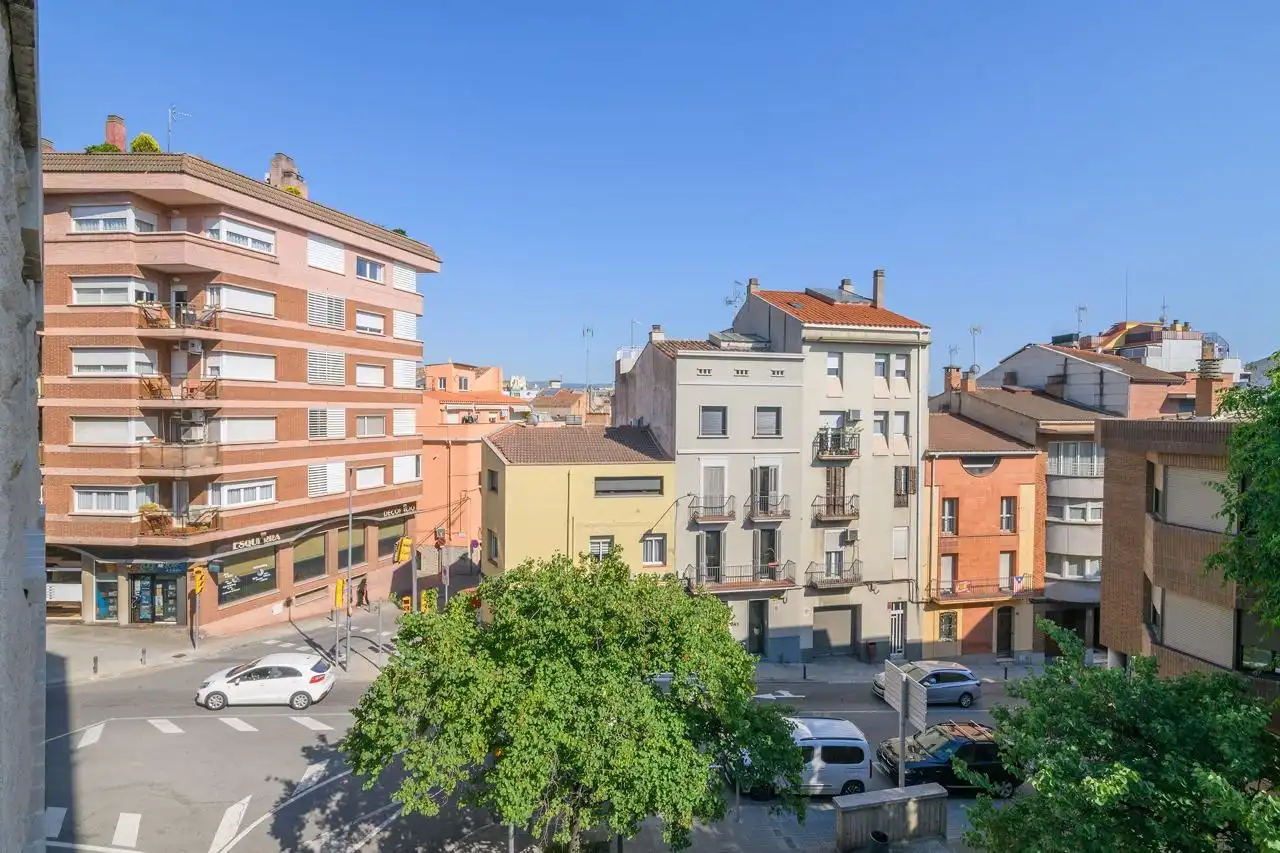 Außenansicht von Wohnung zum Verkauf in Manresa mit Heizung, Abstellraum und Balkon