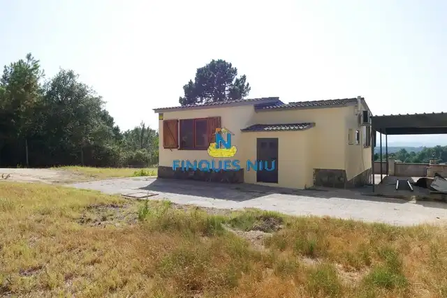 Vista exterior de Casa o xalet en venda en Vidreres amb Calefacció